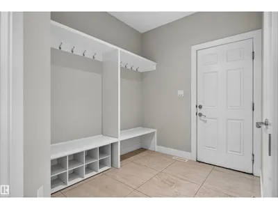 4225 CHARLES CL SW photo 32