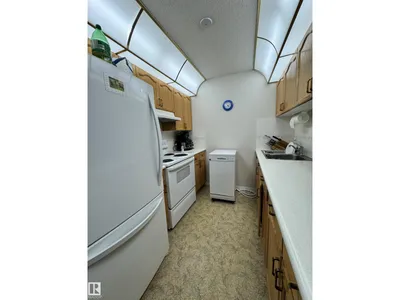 #207 18012 95 AV NW photo 22