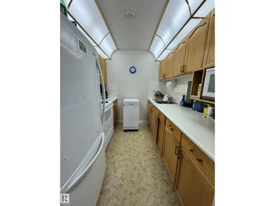 #207 18012 95 AV NW photo 9