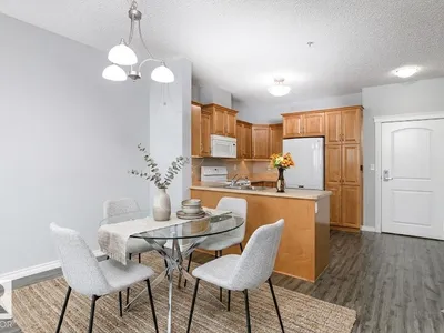#314 9820 165 ST NW photo 14