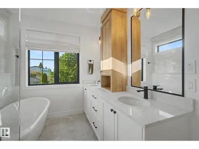 14711 88 AV NW photo 21