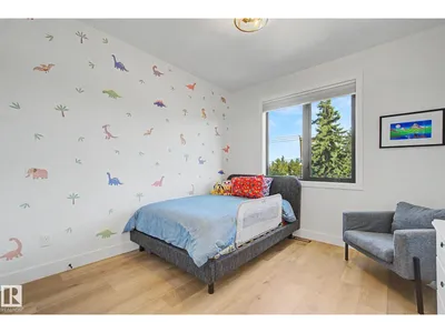 14711 88 AV NW photo 23