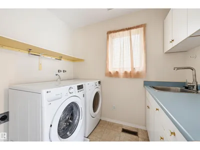 11107 UNIVERSITY AV NW photo 13