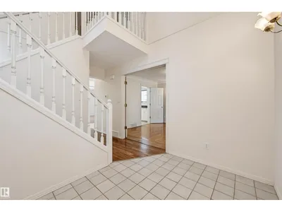 11107 UNIVERSITY AV NW photo 14