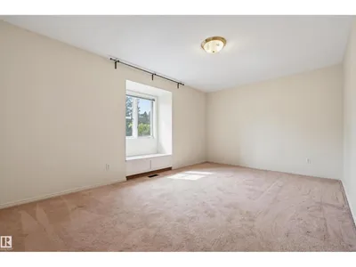 11107 UNIVERSITY AV NW photo 18