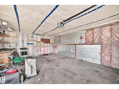7307 76 ST NW photo 28