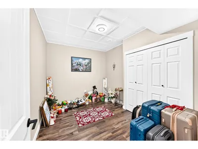 45 LACOMBE DR photo 37