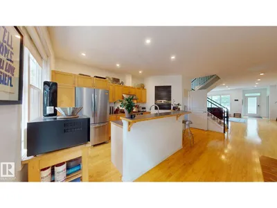 9846 112 ST NW photo 19