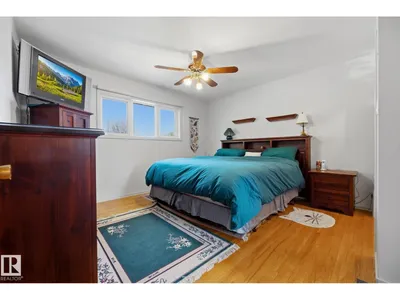 9503 54 ST NW photo 32