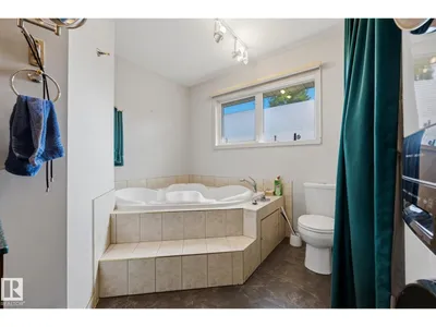 9503 54 ST NW photo 34