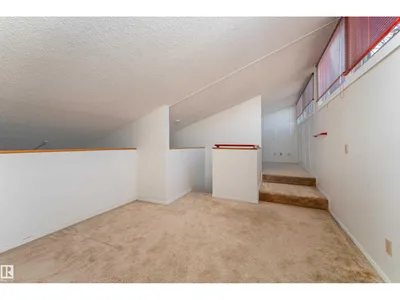11120 83 AV NW photo 27