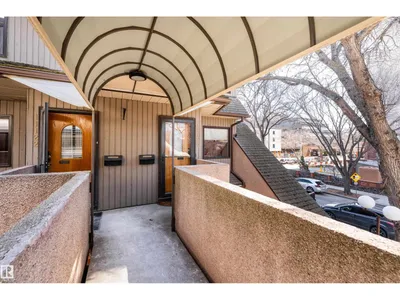 11120 83 AV NW photo 35
