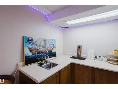 15256 122 ST NW photo 37