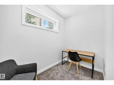 7513 89 ST NW photo 18