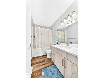 7513 89 ST NW photo 38