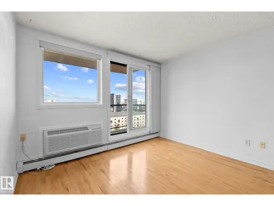 #905 10303 105 ST NW NW photo 22