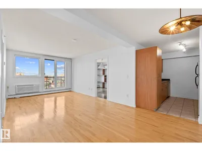 #905 10303 105 ST NW NW photo 16