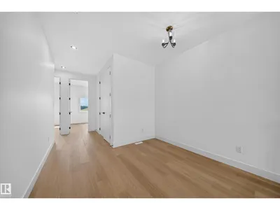 510 Robinson BV photo 26
