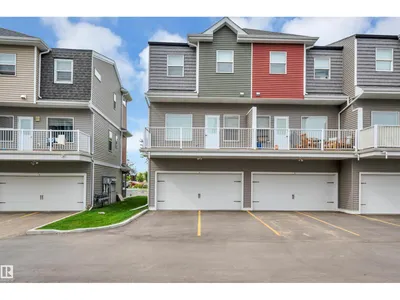 #4 150 EVERITT DR photo 39