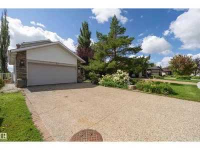79 WOODSTOCK DR photo 52