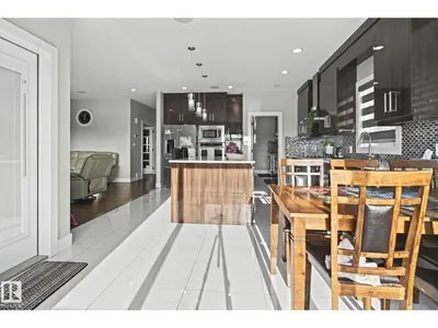 4119 7 AV SW photo 12