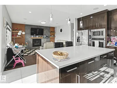 4119 7 AV SW photo 15