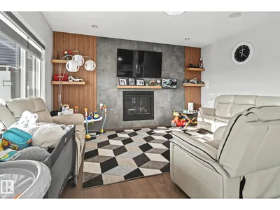 4119 7 AV SW photo 16