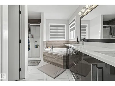 4119 7 AV SW photo 35