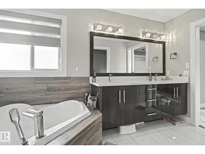 4119 7 AV SW photo 38