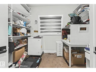 4119 7 AV SW photo 43