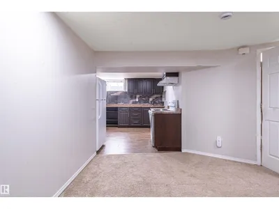 5207 103 AV NW photo 37