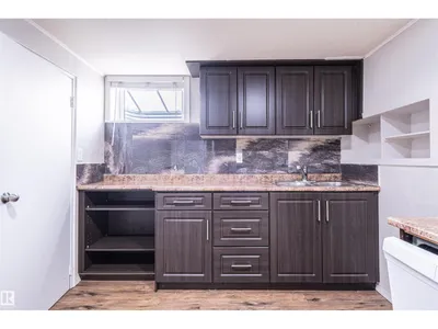 5207 103 AV NW photo 39