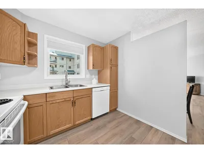 #208 2520 52 ST NW photo 10