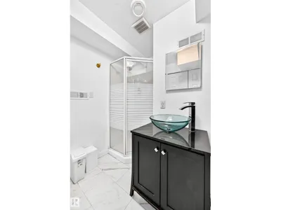 7824 14 AV SW photo 27