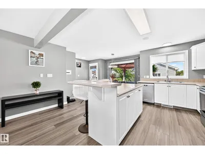 7824 14 AV SW photo 7