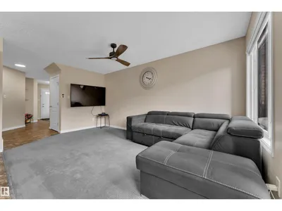 3113 16A AV NW photo 13
