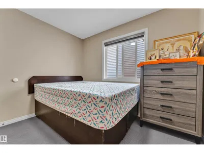 3113 16A AV NW photo 26