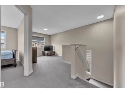 3113 16A AV NW photo 19