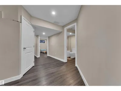 3113 16A AV NW photo 32