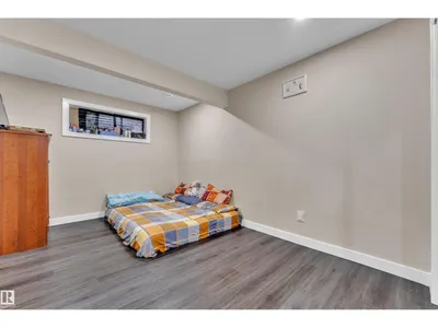 3113 16A AV NW photo 36