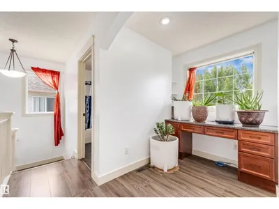 20324 48 AV NW NW photo 30