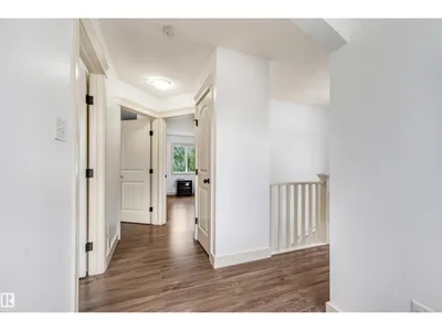20324 48 AV NW NW photo 32