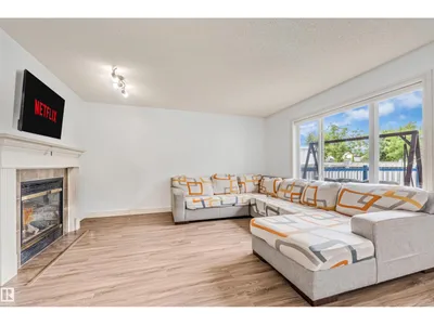 20324 48 AV NW NW photo 15