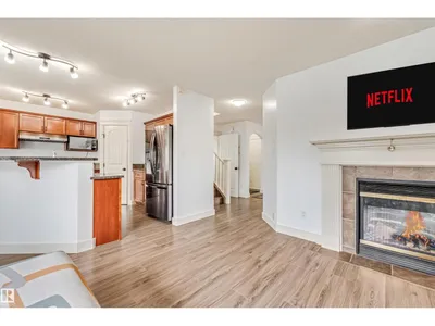 20324 48 AV NW NW photo 18