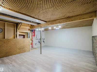 5407 14 AV SW photo 38