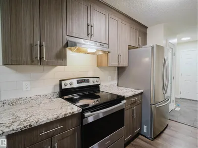 5407 14 AV SW photo 22