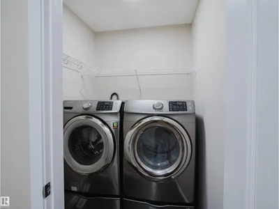 5407 14 AV SW photo 32