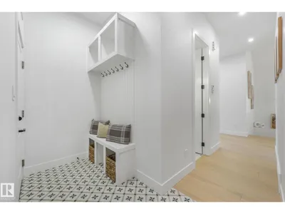 120 Ravenshire Wynd photo 5