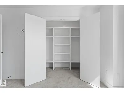 3606 42 AV photo 26