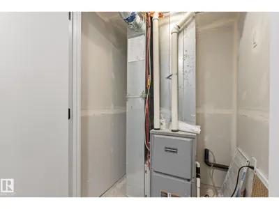 3606 42 AV photo 44